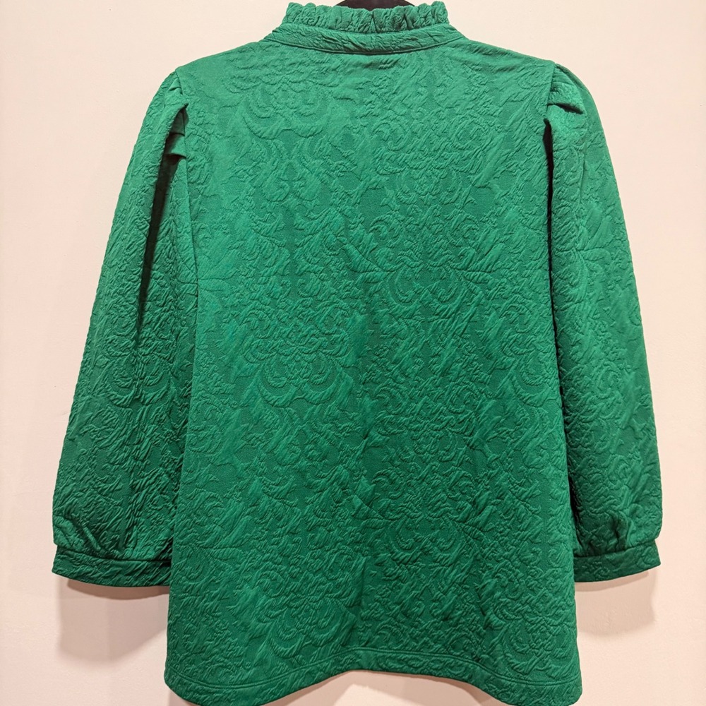 #124 Crown & Ivy Textured Top Womens Medium Green PTP: 20-21 Puff Sleeve - Picture 7 of 8
